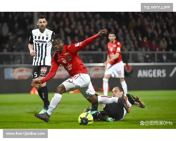 昂热对阵朗斯，保级队如何限制客场反击战术